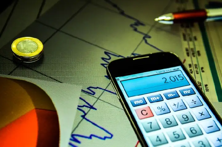 Contas públicas têm superávit de R$ 14,2 bilhões em abril