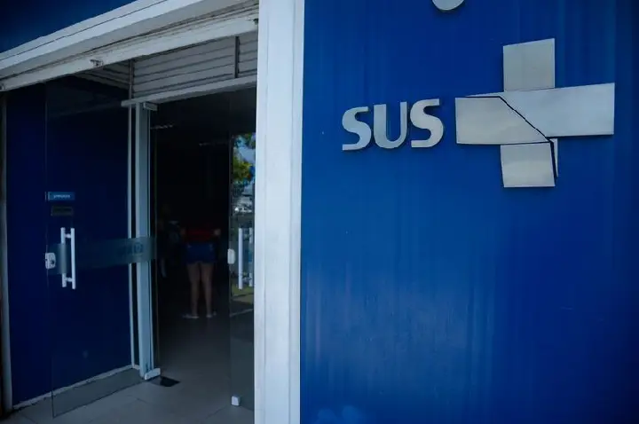 Saúde anuncia 3 mil bolsas de residência e 500 vagas para especialista