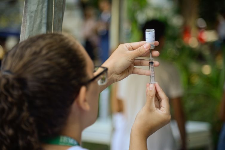 Fiocruz: internações por gripe e vírus sincicial aumentam no país