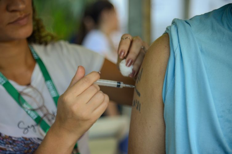 Contra o sarampo, Rio terá vacinação na Central do Brasil