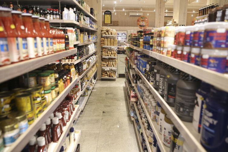 Dieese: cesta básica fica mais cara em 14 capitais no mês de fevereiro