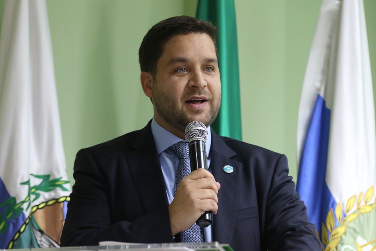 Vice-governador do Rio deixa cargo para assumir vaga no TCE