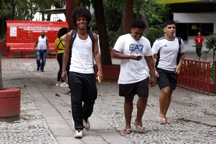 ONG pede doação para inscrições do Enem de candidatos de baixa renda
