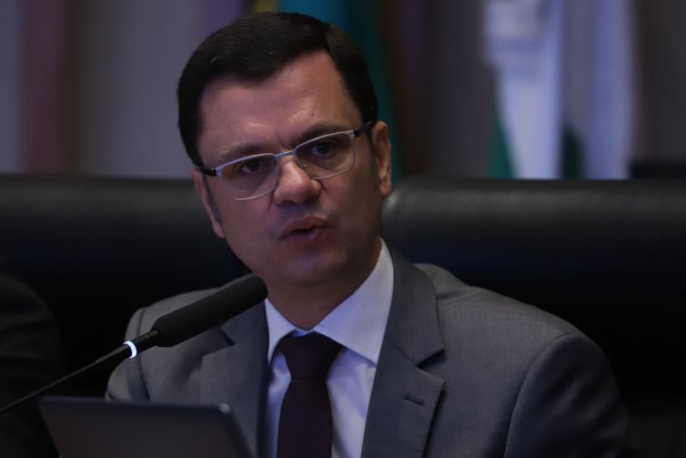 Torres admite desconhecimento técnico sobre sistema eleitoral 