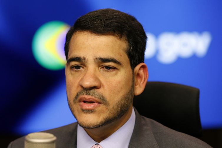 AGU vai ao STF para reverter derrubada de decreto do IOF