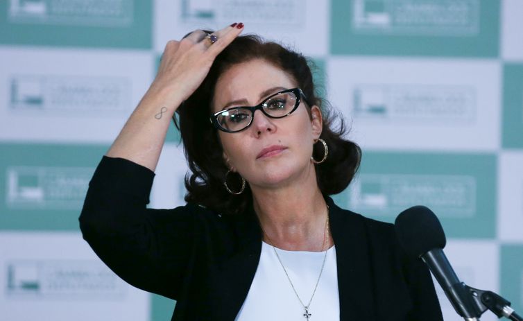 Justiça da Itália mantém prisão de Carla Zambelli