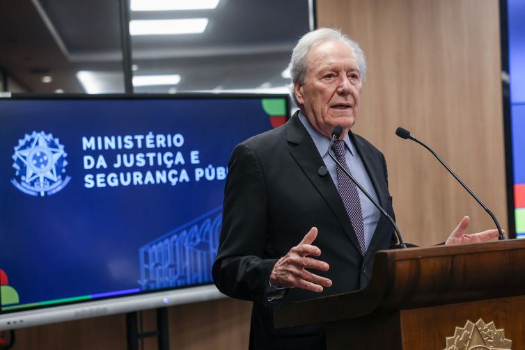 Lewandowski: operações recentes são prenúncio da PEC da segurança
