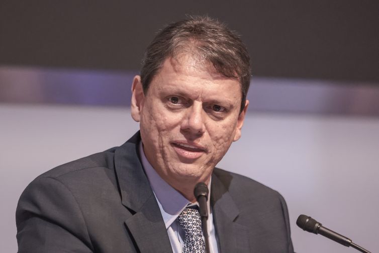  Consórcio Acquavias vence leilão de balsas em São Paulo