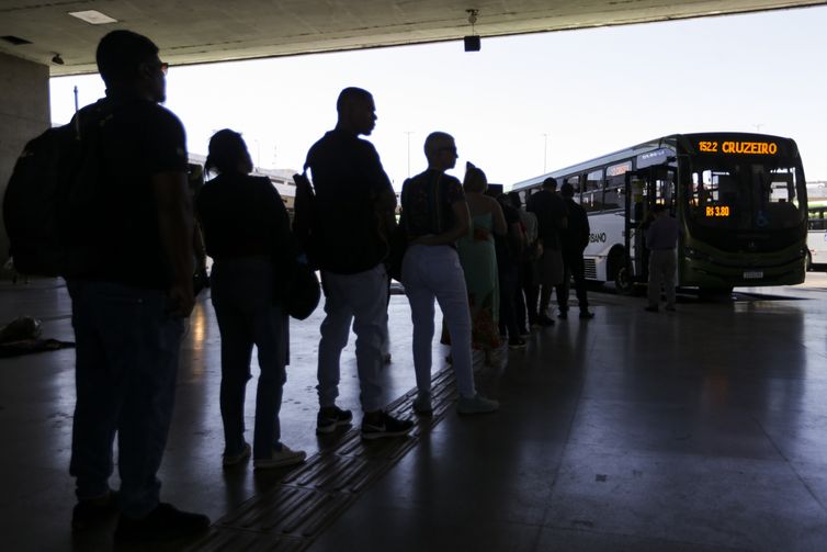 Estudo defende substituir vale-transporte por tarifa zero universal