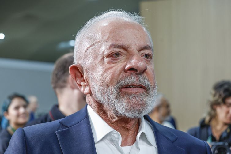 Lula viaja à Colômbia para reunião de cúpula da Celac 