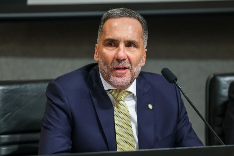 Substitutivo de Derrite limita combate a facções, diz Mário Sarrubbo