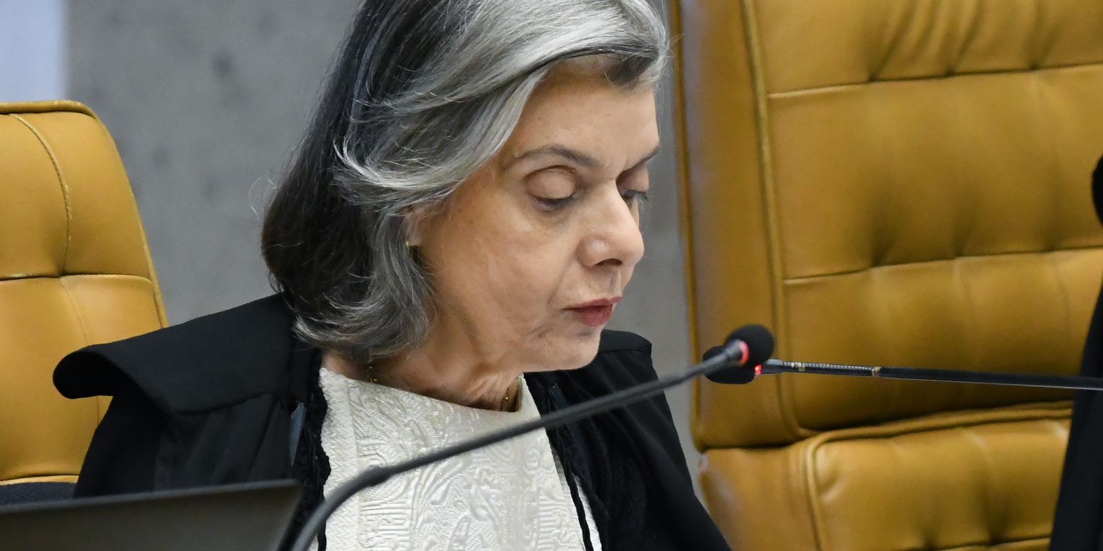 STF provocou mal-estar cívico na população, diz Cármen Lúcia