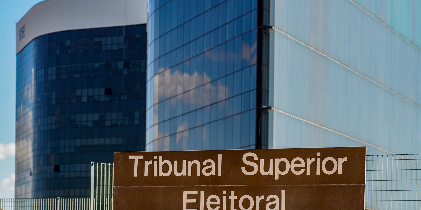 TSE recebeu mais de 50 mil denúncias de propaganda irregular